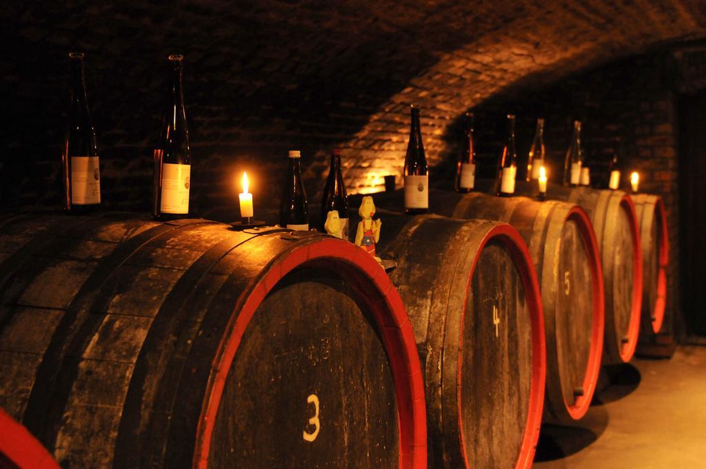 אוברווסל Gasthaus Weingut Stahl מראה חיצוני תמונה