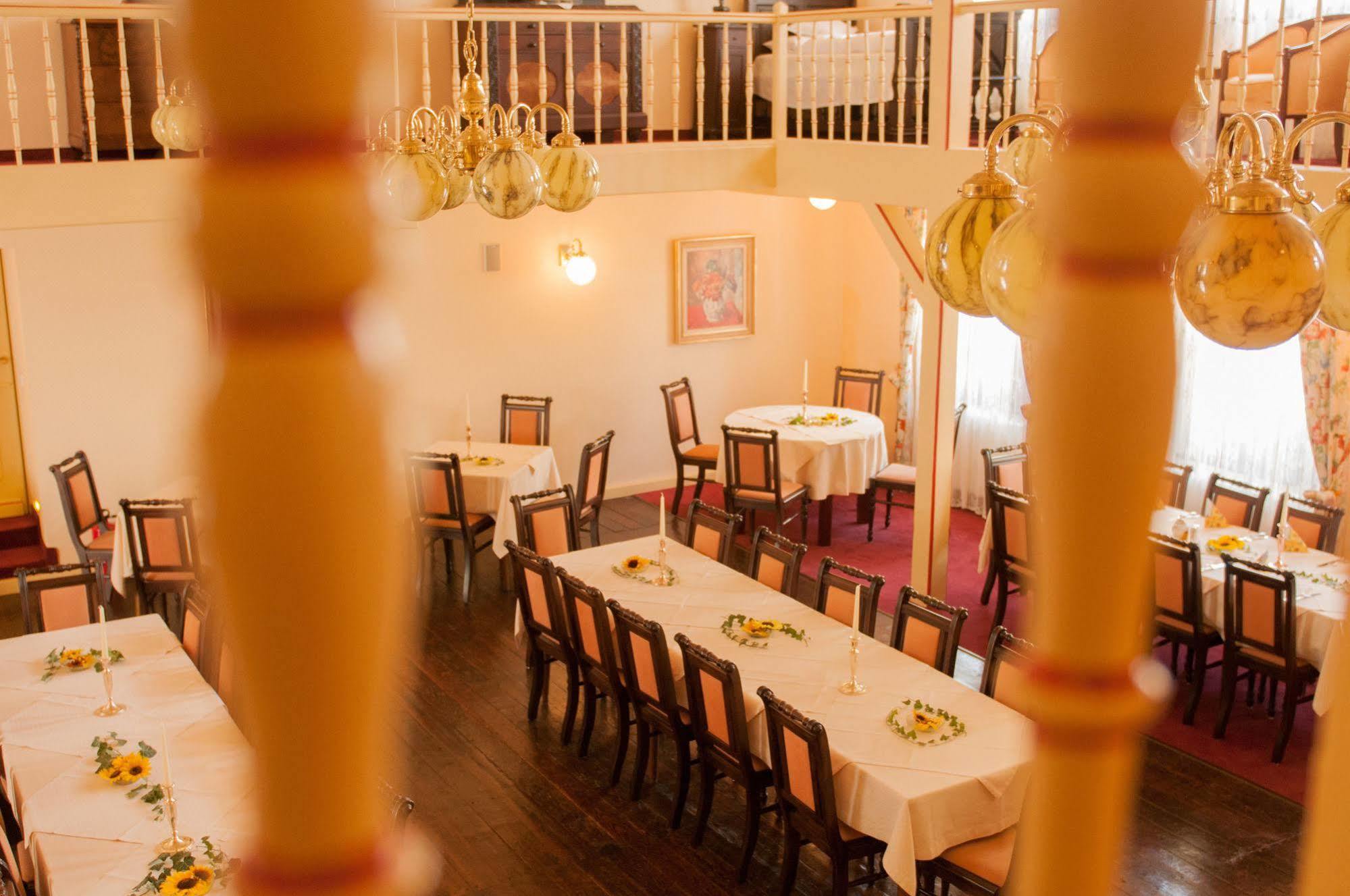 אוברווסל Gasthaus Weingut Stahl מראה חיצוני תמונה